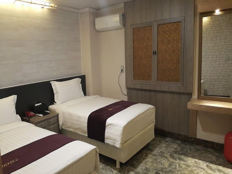 I.Y Hotel Suwon Bagian luar foto