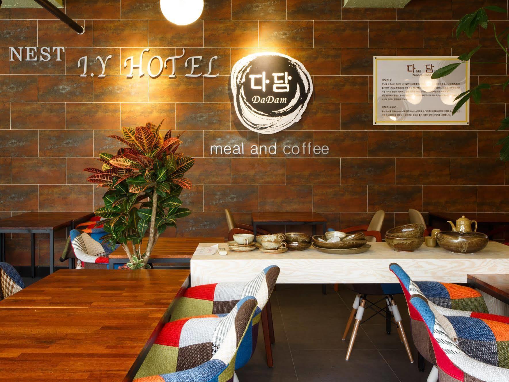 I.Y Hotel Suwon Bagian luar foto