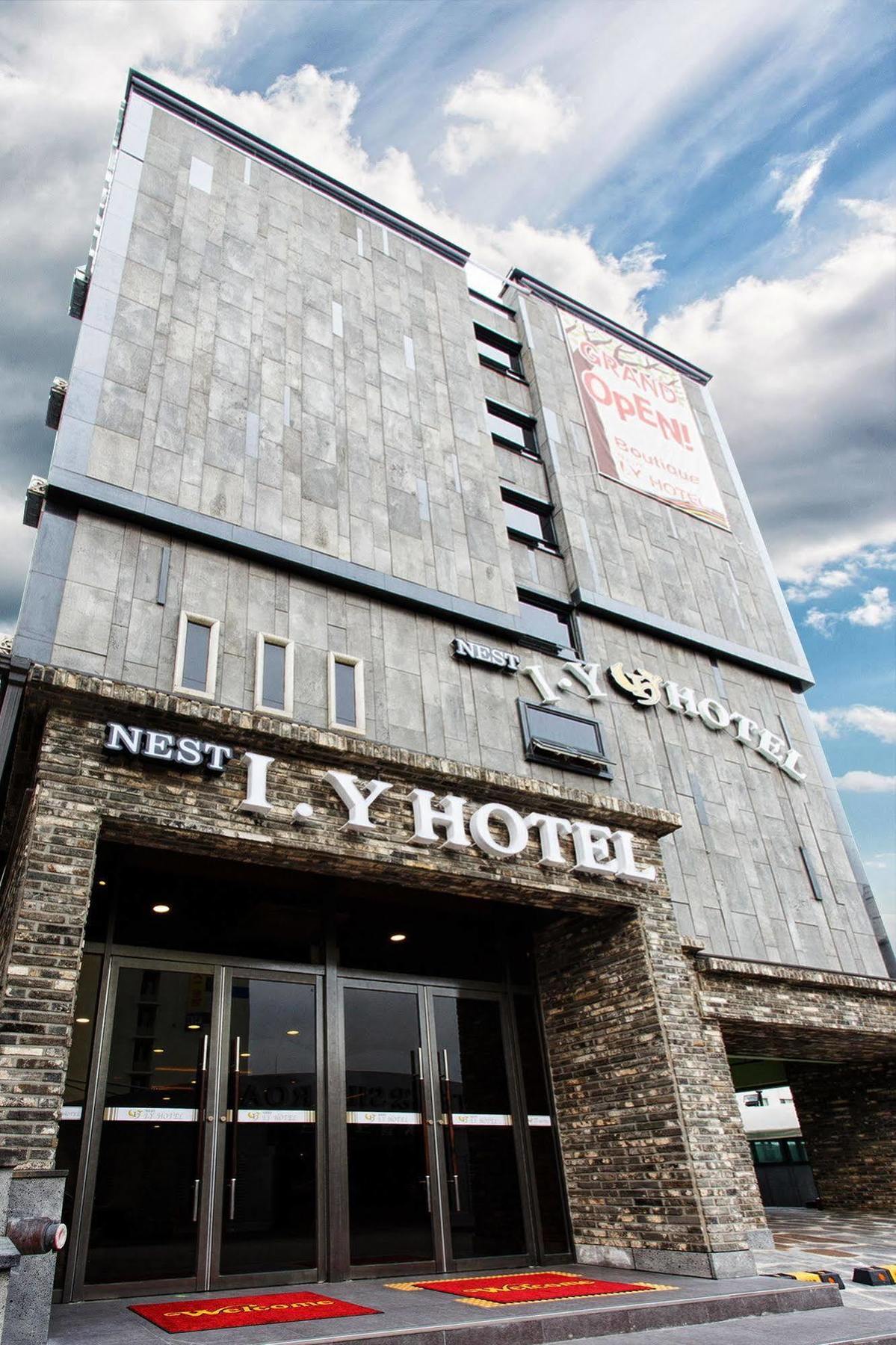 I.Y Hotel Suwon Bagian luar foto