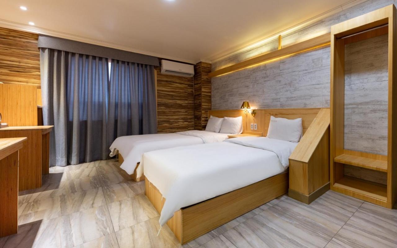 I.Y Hotel Suwon Bagian luar foto