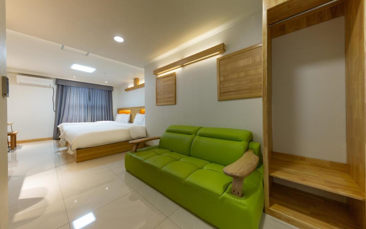 I.Y Hotel Suwon Bagian luar foto