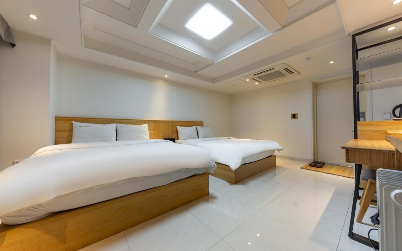 I.Y Hotel Suwon Bagian luar foto