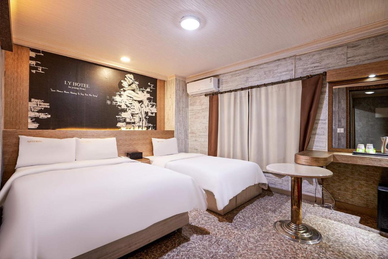 I.Y Hotel Suwon Bagian luar foto